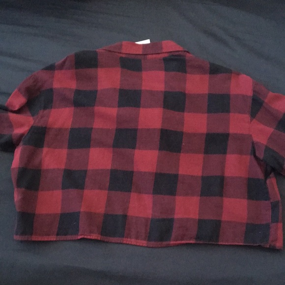 Cropped Plaid Shirt - Picture 2 of 2